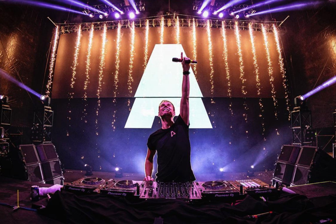 Armin-van-Buuren-anuncia-retorno-da-label-party-A-State-of-Trance-a-Londres-em-2025 Armin-van-Buuren-anuncia-retorno-da-label-party-A-State-of-Trance-a-Londres-em-2025