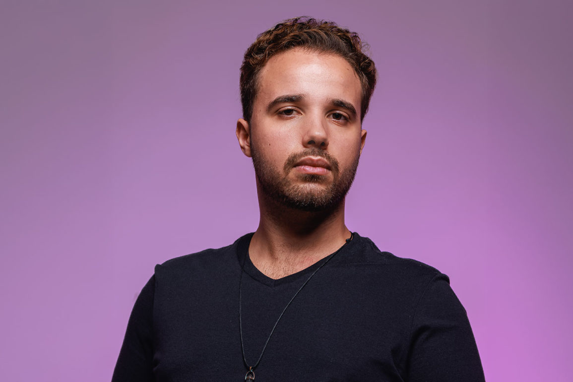 Conheça-Pache,-DJ-e--produtor-brasileiro-de-House-Music-que-acaba-de-lançar-uma-nova-versão-para-o-clássico-“Just-a-Little” Conheça-Pache,-DJ-e--produtor-brasileiro-de-House-Music-que-acaba-de-lançar-uma-nova-versão-para-o-clássico-“Just-a-Little”