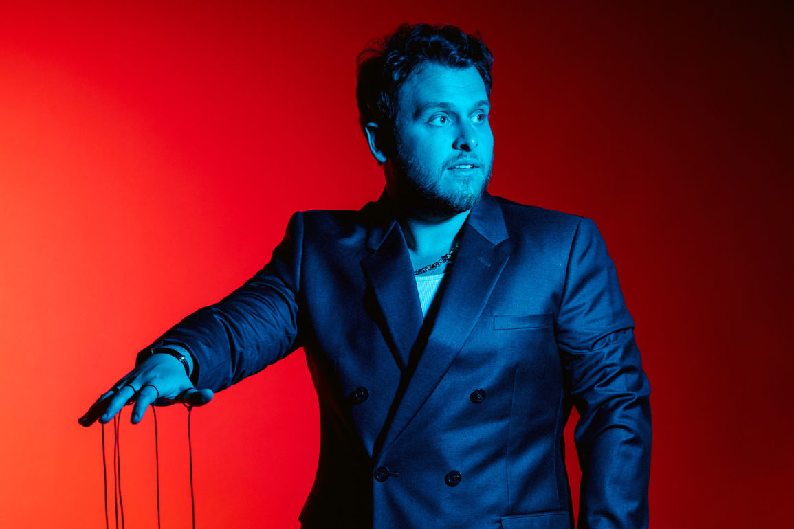 Duran-Duran-convida-Bruno-Martini-para-remixar-Evil-Woman-do-novo-album-Danse-Macabre--De-Luxe