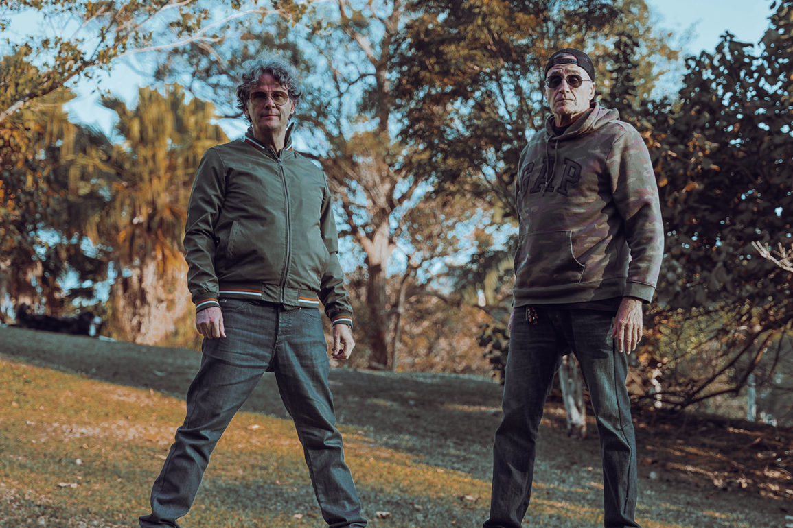 Old-Surfers-fecha-o-ano-com-Cosmic-Ocean-e-compartilha-detalhes-do-novo-live-show Old-Surfers-fecha-o-ano-com-Cosmic-Ocean-e-compartilha-detalhes-do-novo-live-show