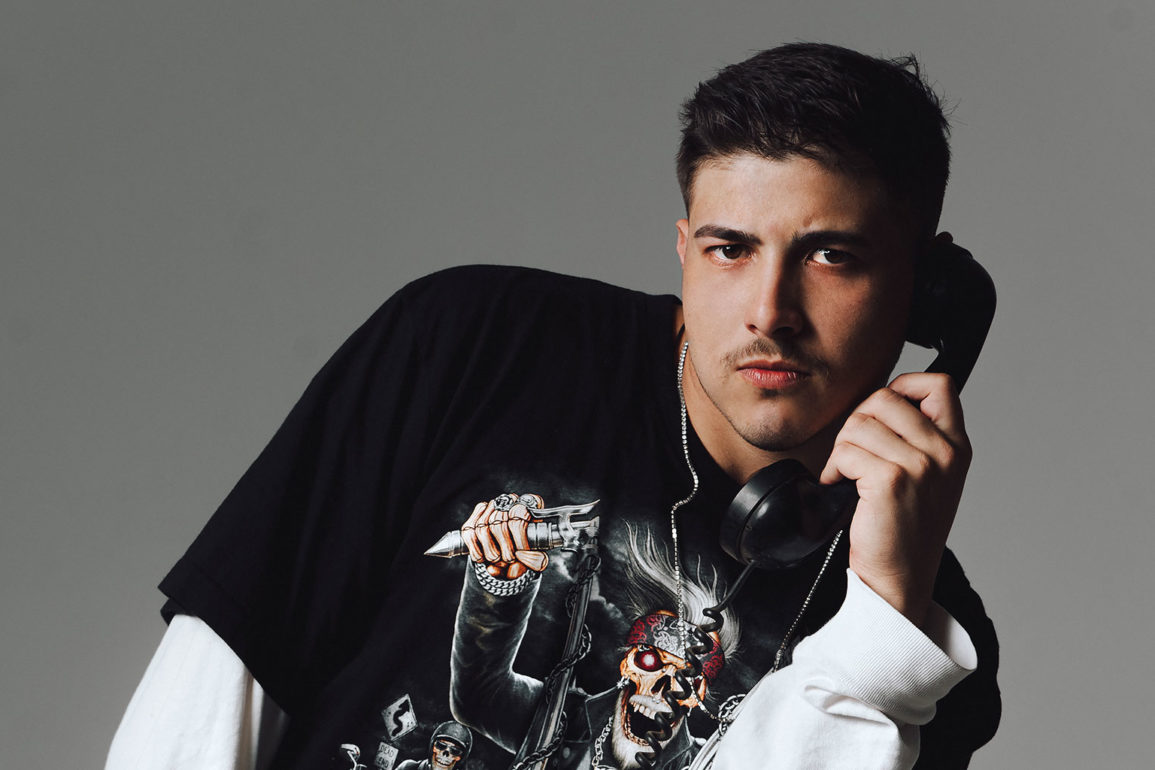 Conheça-o-DJ-e-produtor-Loudtech-e-ouça-“Samba-de-Fevereiro',-uma-ode-ao-carnaval-e-à-cultura-brasileira,-lançada-pela-Reven-Beats! Conheça-o-DJ-e-produtor-Loudtech-e-ouça-“Samba-de-Fevereiro',-uma-ode-ao-carnaval-e-à-cultura-brasileira,-lançada-pela-Reven-Beats!