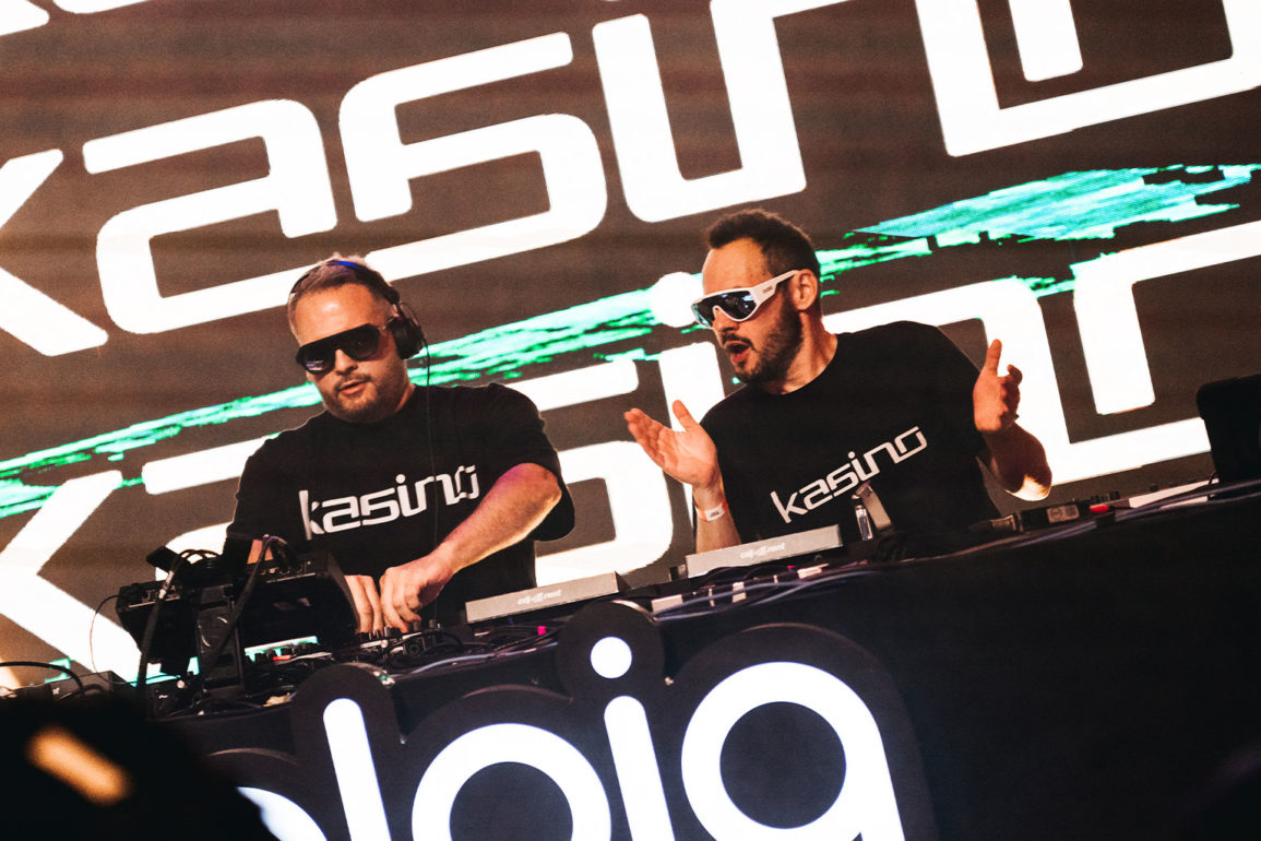 Dubdogz-convida-KASINO-a-reviver-classicos-e-conectar-passado-e-futuro-na-festa-Nostalgia Dubdogz-convida-KASINO-a-reviver-classicos-e-conectar-passado-e-futuro-na-festa-Nostalgia