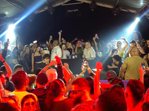 Ama-Produções-celebra-dois-anos-levando-música-eletrônica-de-qualidade-à-Amazônia-com-Victor-Lou-como-atração-principal