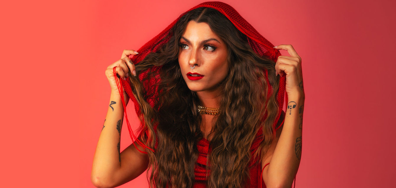 Com-carreira-em-ascensão,-DJ-e-produtora-Ayla-faz-estreia-no-Só-Track-Boa-2025