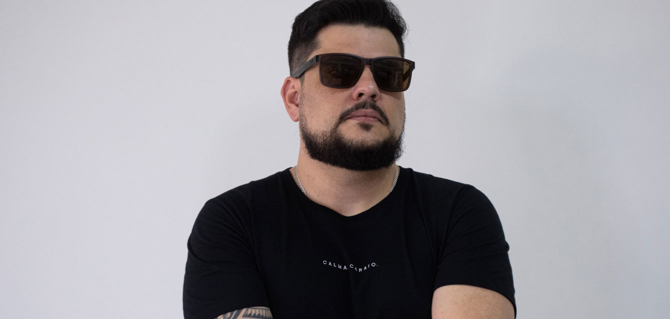 Flare-lanca-Spectrum-track-de-Progressive-House-pela-Beeside-Records