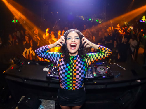 M4RI-estreia-sua-primeira-festa-autoral-em-São-Paulo-com-o-projeto'BUZZIN'-by-M4RI M4RI-estreia-sua-primeira-festa-autoral-em-São-Paulo-com-o-projeto'BUZZIN'-by-M4RI