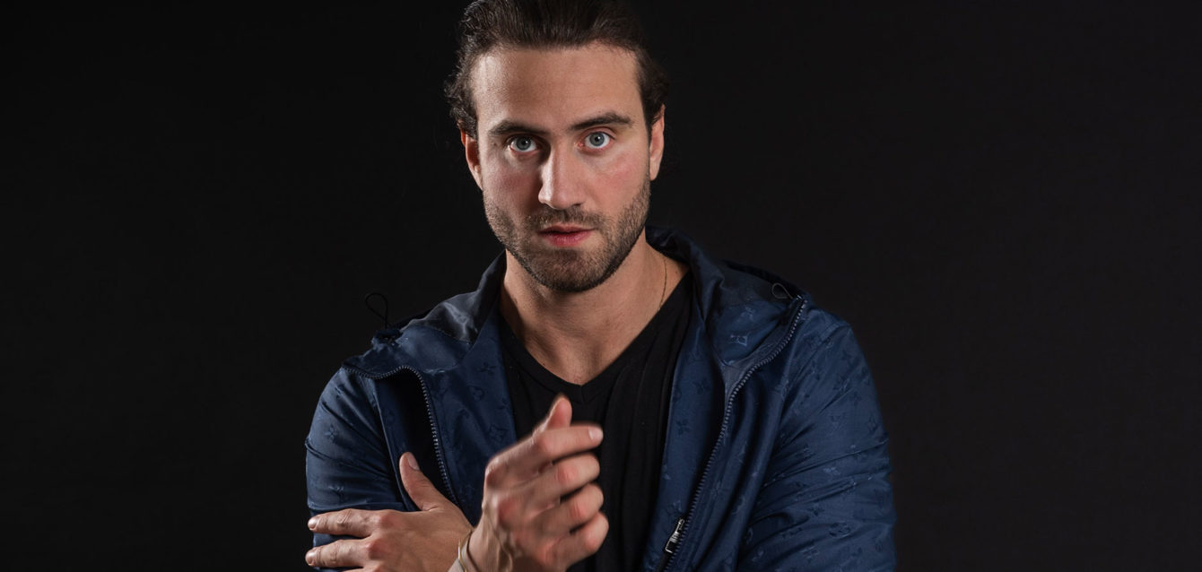 após-suporte-de-FISHER,-Greggio-é-convidado-para-tocar-na-residência-do-DJ-no-[UNVRS]-em-Ibiza