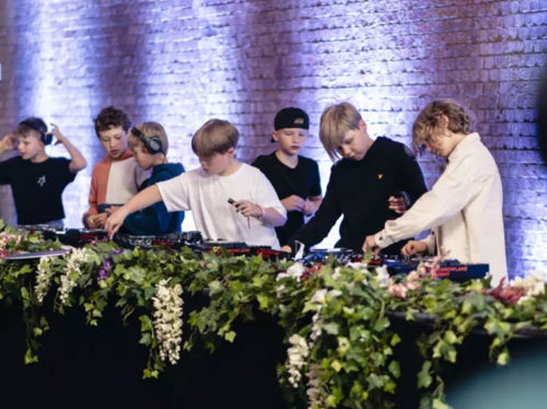 Tomorrowland-Bélgica-tem-line-up-com-jovens-DJs-de-10-a-17-anos