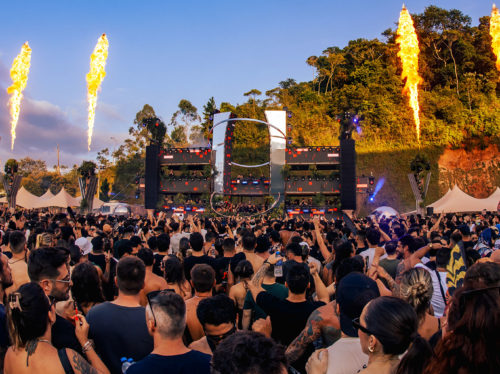 DNA-Art-Car--a-revolução-sobre-rodas-de-Vintage-Culture-que-ressignifica-a-música-eletrônica-no-Brasil