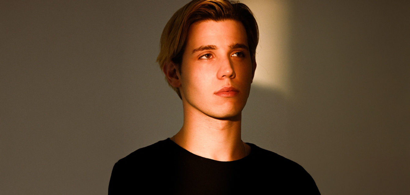 JP-Castro--da-inspiração-no-piano-ao-top-5-do-Beatport-com-“Through-My-Mind”