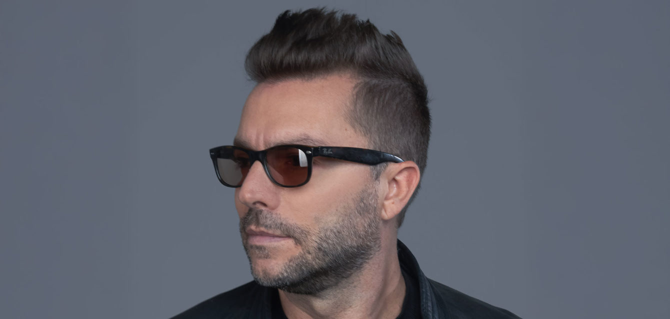 Elekfantz-lança-“Hot-To-Touch”,-novo-álbum-que-celebra-carreira-solo-e-marca-um-ciclo-mais-maduro-do-artista Elekfantz-lança-“Hot-To-Touch”,-novo-álbum-que-celebra-carreira-solo-e-marca-um-ciclo-mais-maduro-do-artista