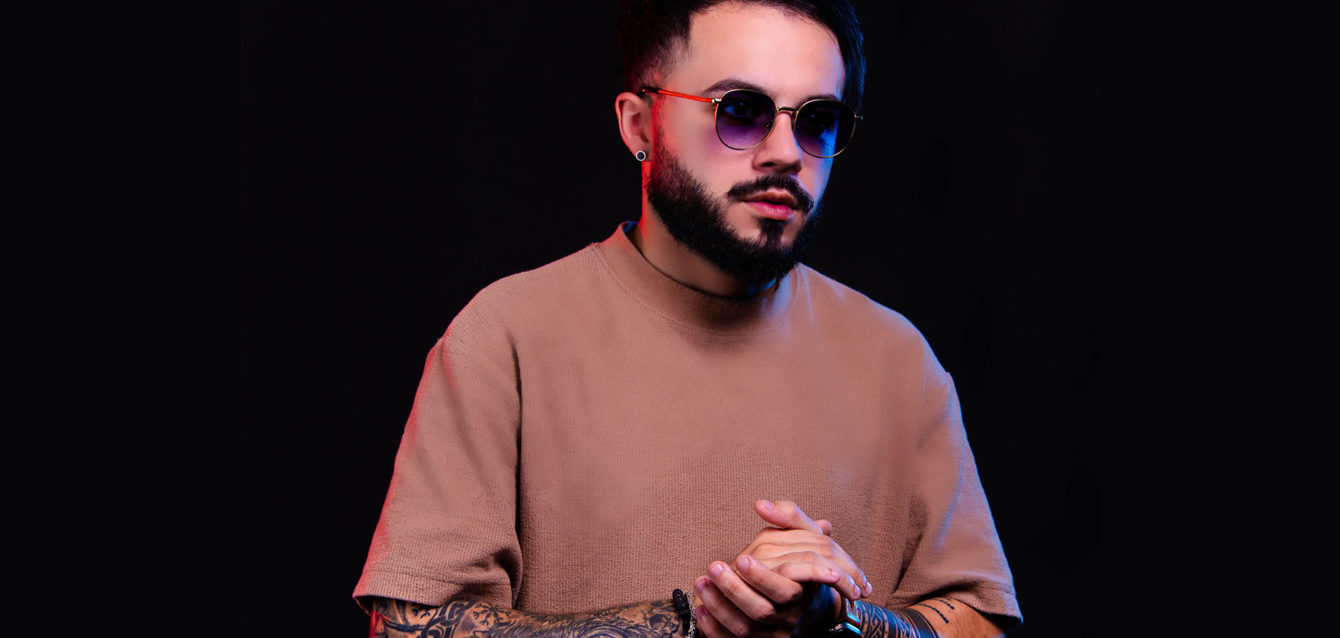 Oversized-lança-jornada-melódica-sobre-propósito-pela-Groove-Society-Records