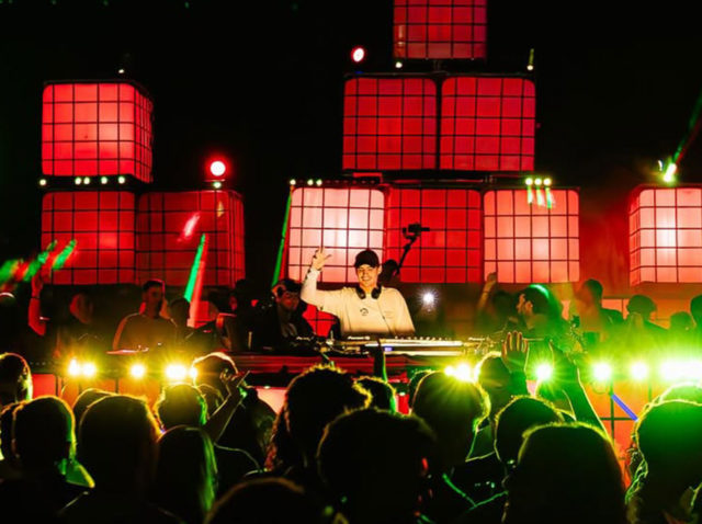 Simo-All-Night-chega-à-sua-10ª-edição-em-formato-open-air-no-Joá,-no-dia-15-de-novembro