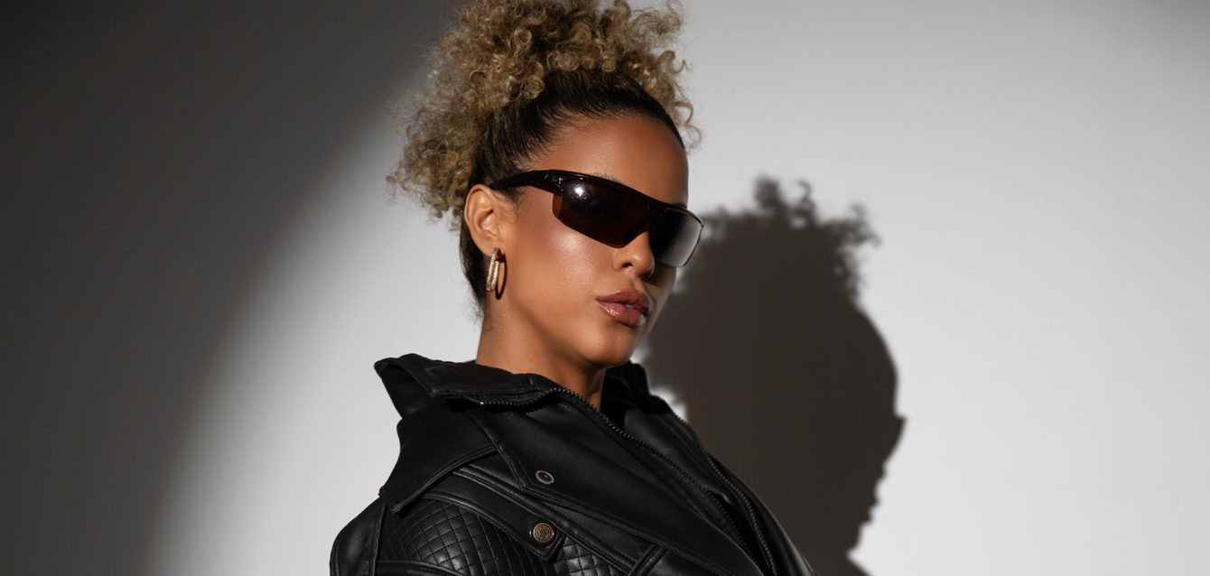 “Can’t-Get-You-Out-Of-My-Head”,-de-Kylie-Minogue,-ganha-nova-versão-pelas-mãos-de-Bruna-Strait