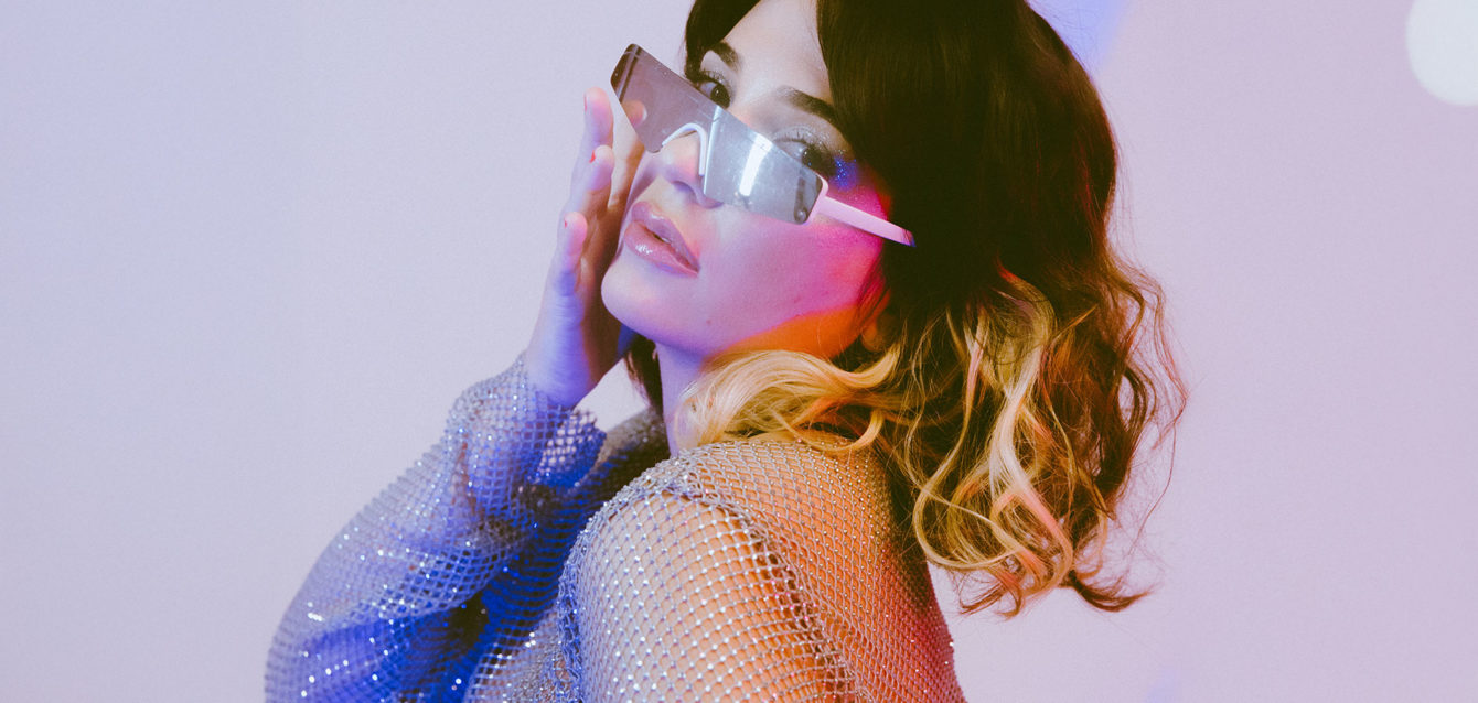 Independente-e-em-ascensão--Elisa-Amaral-realiza-apresentações-no-Tomorrowland-e-consolida-2025-como-o-ano-mais-especial-de-sua-carreira