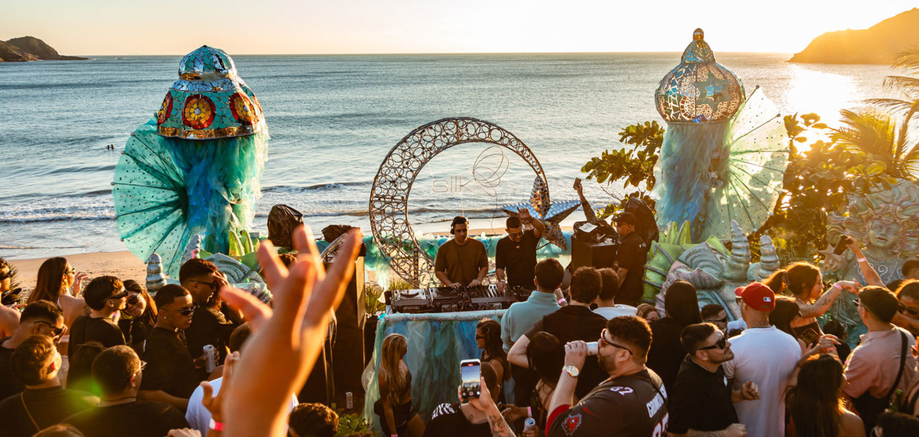 Onde-o-mar-encontra-a-música--saiba-tudo-sobre-o-Aurora-Réveillon-2026-do-Silk-Beach-Club,-em-Búzios Onde-o-mar-encontra-a-música--saiba-tudo-sobre-o-Aurora-Réveillon-2026-do-Silk-Beach-Club,-em-Búzios