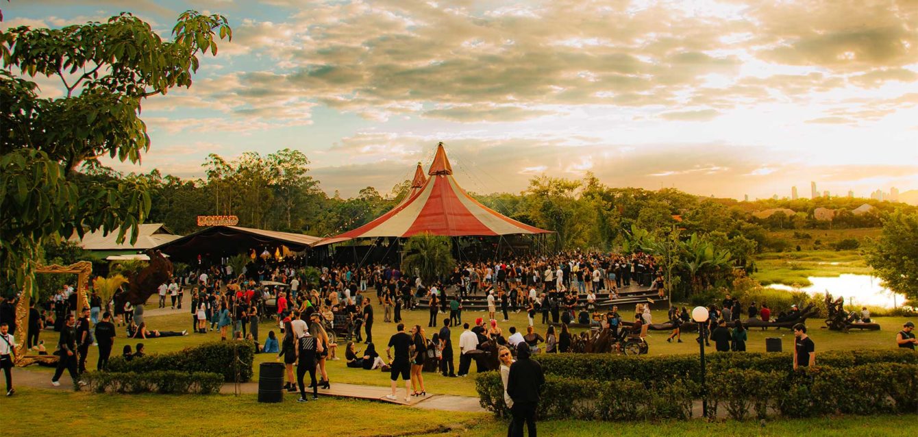 Surreal-Park-reúne-grandes-estrelas-do-cenário-global-para-celebrar-seus-4-anos,-dia-29-de-dezembro