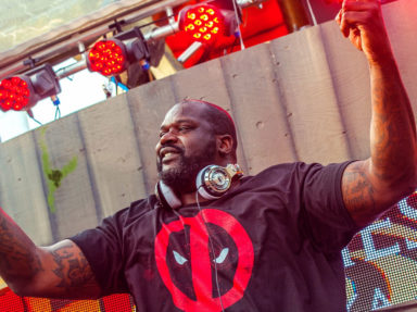 A-trajetoria-de-Shaquille-O-Neal-o-DJ-Diesel-das-quadras-da-NBA-a-sua-estreia-no-Lollapalooza-Brasil