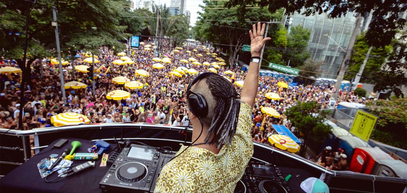 Bloco-Dre-Tarde-reúne-aproximadamente-40-mil-pessoas-na-Faria-Lima-e-se-reafirma-como-o-maior-bloco-eletrônico-de-São-Paulo Bloco-Dre-Tarde-reúne-aproximadamente-40-mil-pessoas-na-Faria-Lima-e-se-reafirma-como-o-maior-bloco-eletrônico-de-São-Paulo