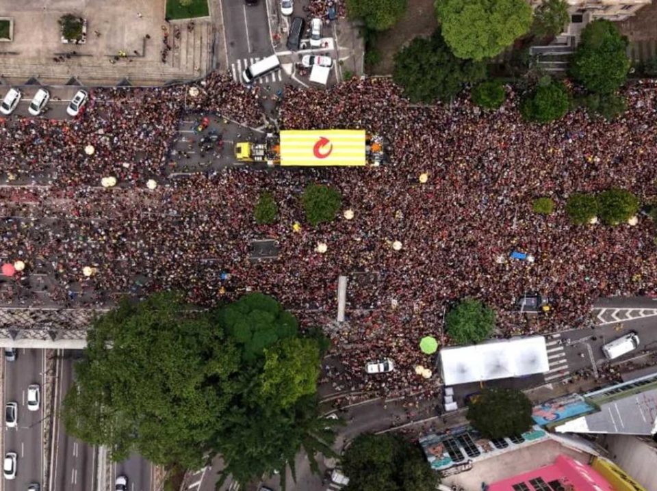 a-responsabilidade-de-informar-e-o-perigoso-silencio-das-crises