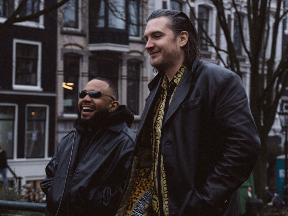 GORDO-e-Reinier-Zonneveld-oficializam-o-lançamento-de-“Loco-Loco”,-fenômeno-viral-que-agora-chega-às-plataformas-digitais GORDO-e-Reinier-Zonneveld-oficializam-o-lançamento-de-“Loco-Loco”,-fenômeno-viral-que-agora-chega-às-plataformas-digitais