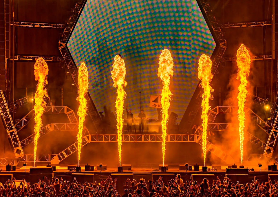 Com-Martin-Garrix-B2B-Alesso-e-participacao-de-Eric-Prydz-com-o-trio-Swedish-House-Mafia-confira-os-sets-do-Ultra-Miami-