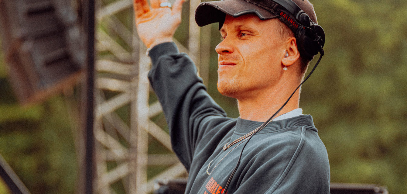 DJ e produtor Maddix lança “Favela”, track inspirada em sua primeira viagem ao Brasil, e celebra retorno a São Paulo com show neste domingo (19)