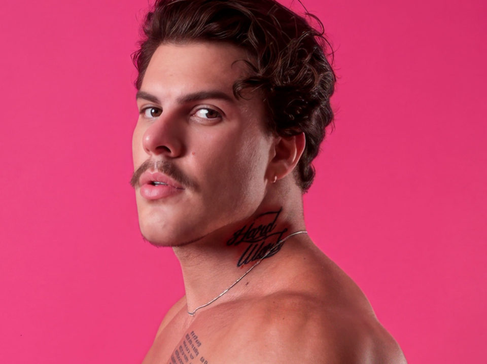 “Dark Love”, de Sevek, emociona público e Armin van Buuren ao explorar amor, perda e conexões profundas na música eletrônica