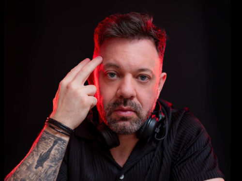 Do Paraná para Londres Merlotto consolida identidade entre o techno de pista e a sensibilidade brasileira