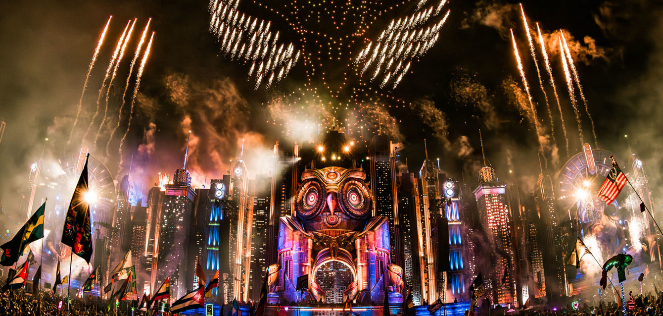 EDC Las Vegas 2026 celebra 30 anos com edição esgotada para 500 mil pessoas e reúne mais de 200 artistas no line-up