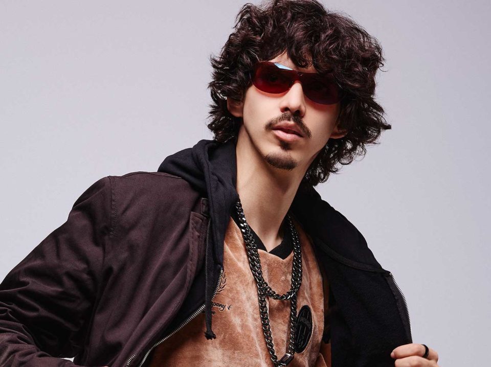 HeyDoc!-imprime-sua-assinatura-em-“Ô-Moça”-e-transforma-hit-de-MC-Zaquin-em-tech-house-groovado