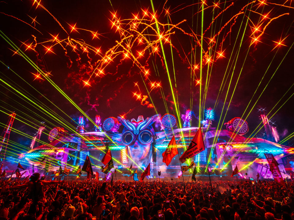 Recap EDC Las Vegas 2026 do Hotel ao Speedway, uma imersão completa na capital mundial da música eletrônica