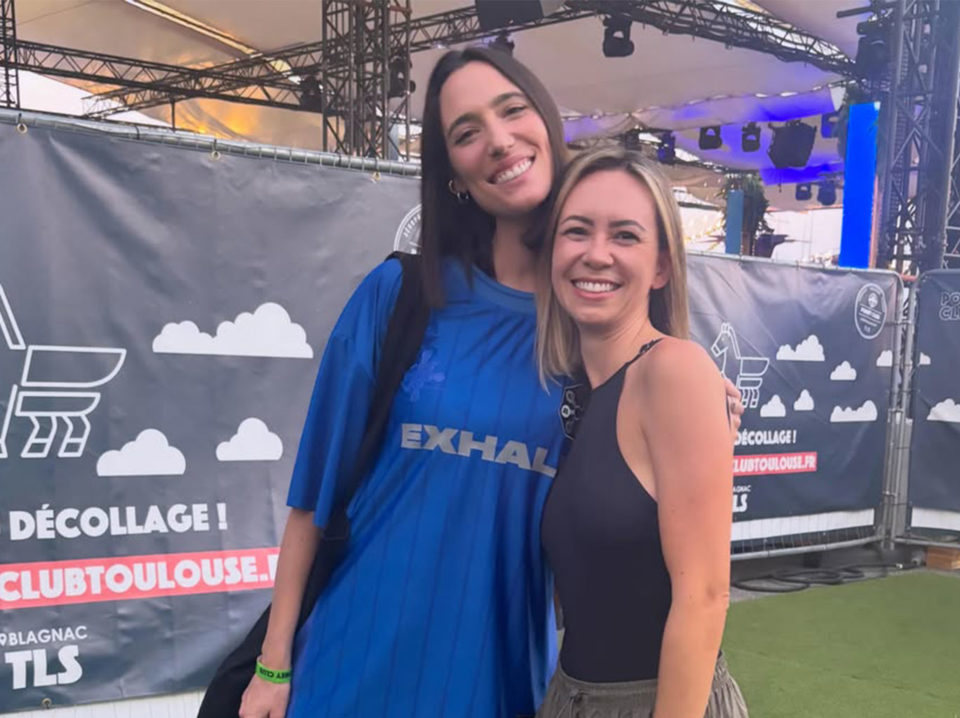 Após retornar à EXHALE com Lost in Devotion, Molothav sobe ao palco com Amelie Lens durante apresentação