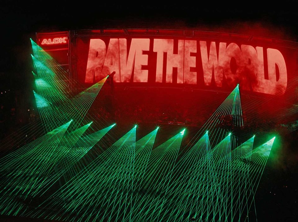 Com ingressos esgotados, Alok faz estreia norte-americana de Rave The World em Nova York